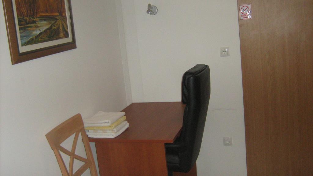Farm Stay Lackovic Bilje Phòng bức ảnh